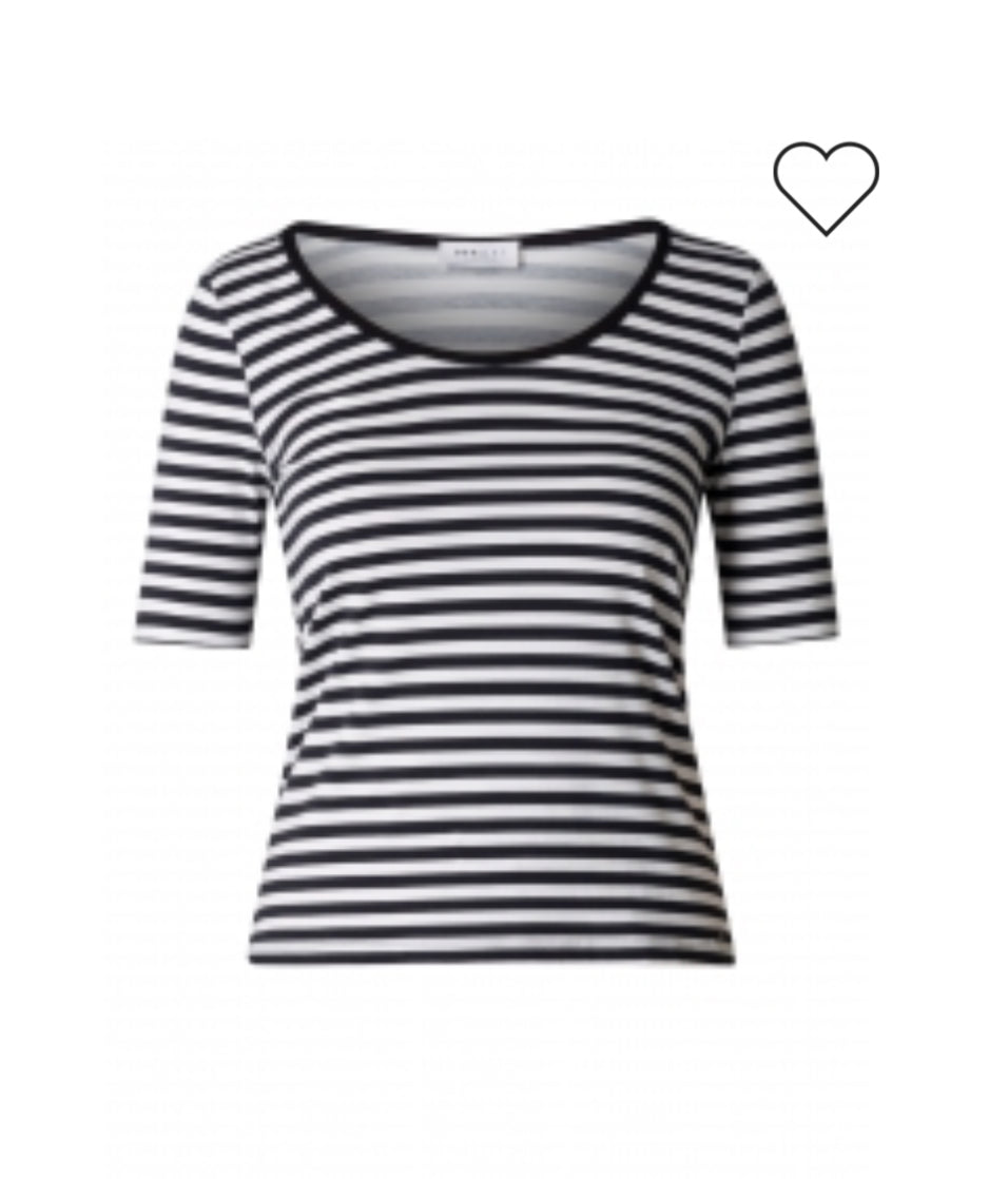 Ivy Beau Streep shirt