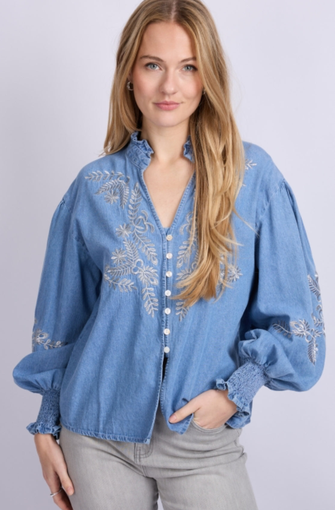 Cs the label Liora blouse