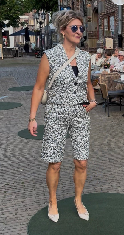 Sophia Perla Bermuda