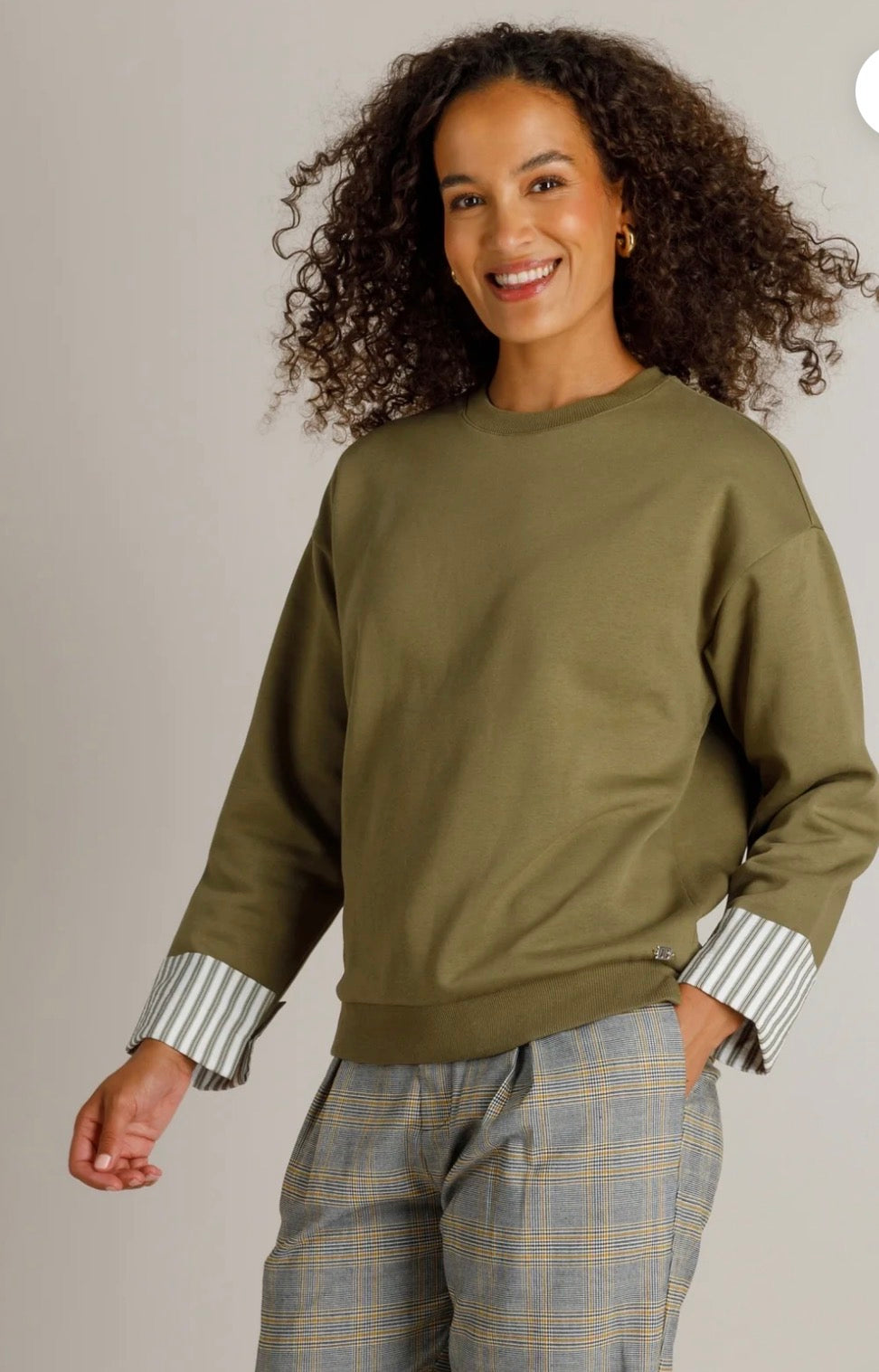Ivy Beau sweater HEna green