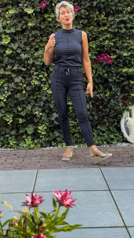 Tqamsterdam travel broek Bodil basic