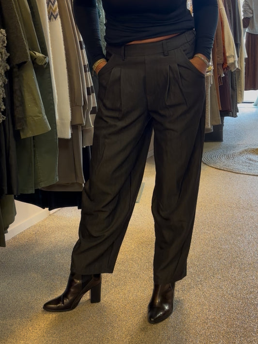 Soulmate balloon broek black