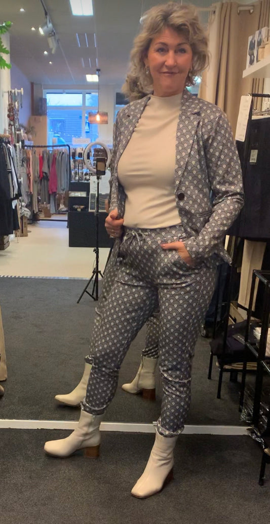 CS the label blazer