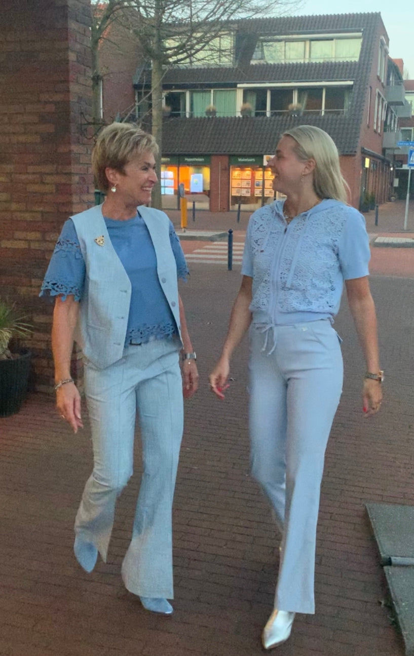 Morgan babyblauw kant vest