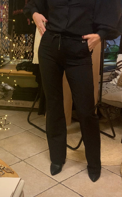 TQAmsterdam travel broek Romee black