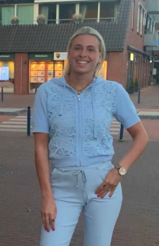Morgan babyblauw kant vest