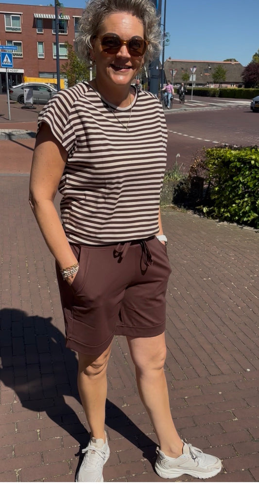 Yest shirt streep