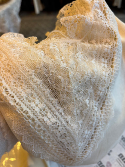 Underwear shirt met kant hals offwhite