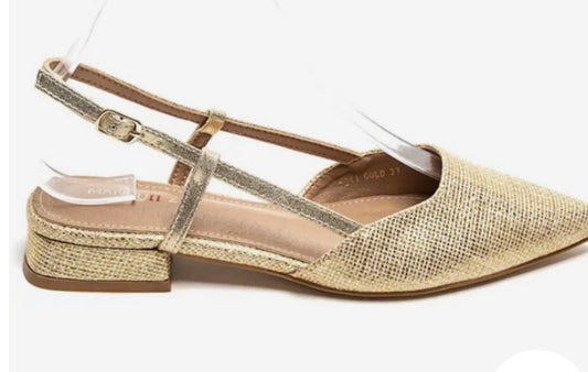 Sling back plat zand
