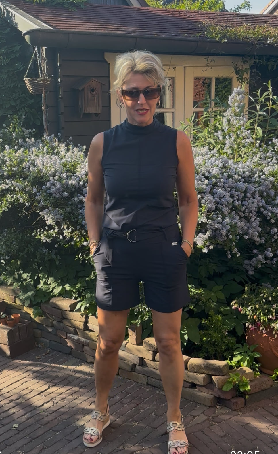 TQAmsterdam korte broek Roos travel navy